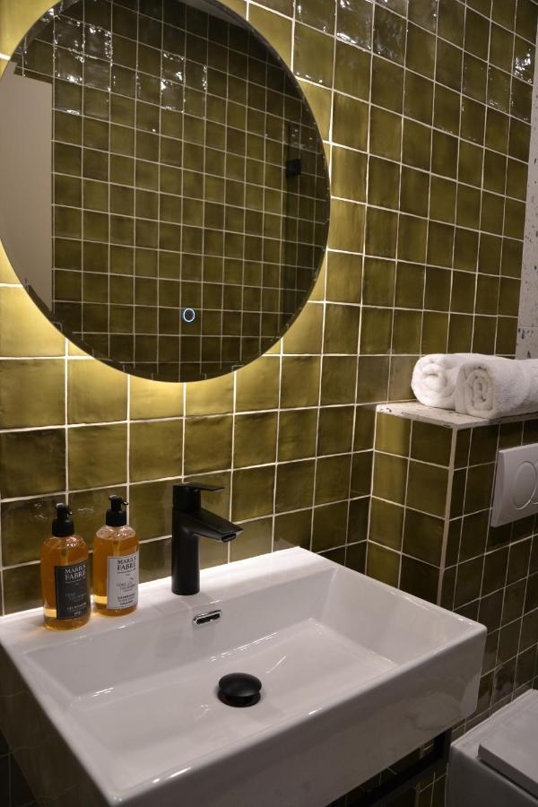 Hotel La Garrigue & Bar Piscine فيناسك المظهر الخارجي الصورة
