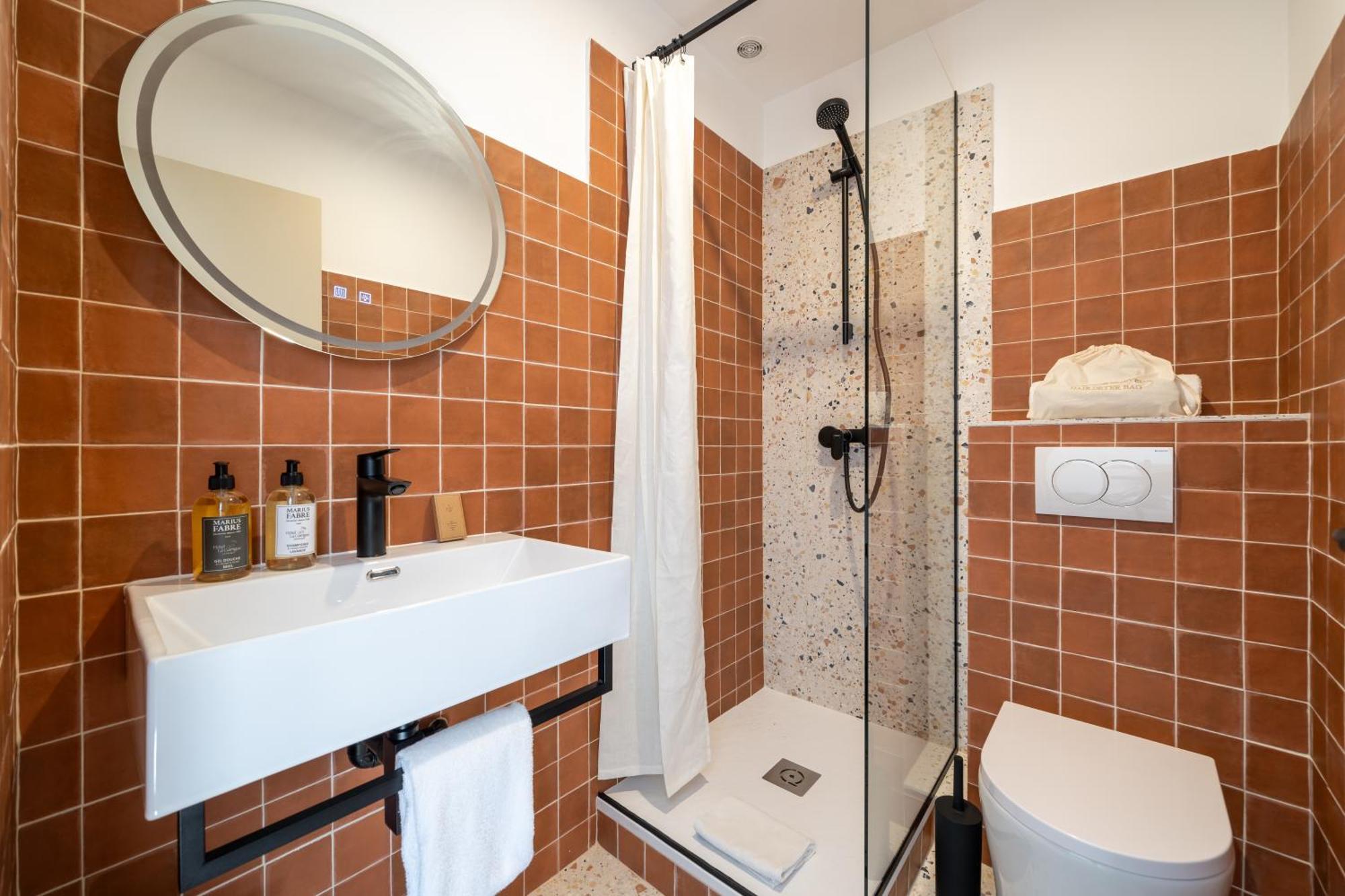 Hotel La Garrigue & Bar Piscine فيناسك المظهر الخارجي الصورة